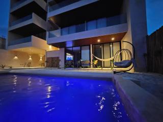 Beachfront , alberca y terraza - 6