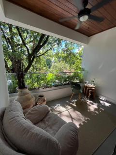 Beachside 2BR Pool La Perla - 7