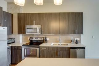 Explore Dtwn Austin! Luxe High-Rise Escape w/ Pool - 1