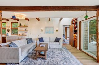 Steps to Beach: Martha's Vineyard Private Retreat! - 6