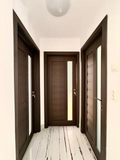 Ofer spre închiriere apartament 2 camere - 4