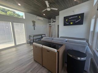 Blue On-Water 20 - Pet Friendly Floating House - 7