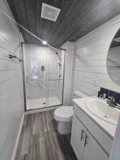 Blue On-Water 20 - Pet Friendly Floating House - 4