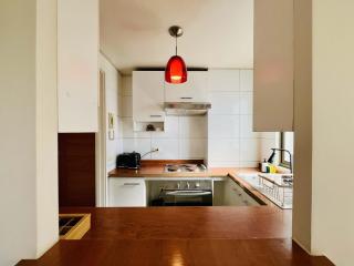 Modern Urban Loft - City Views - 1