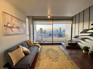 Modern Urban Loft - City Views - 0