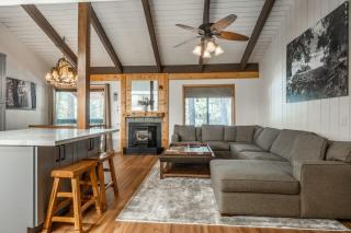 Sunshine Village #108- 1 +Loft , Sleeps 6. Steps from Free Town Shuttle ,Dog Friendly - 4