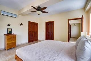 Beautiful Island Townhome Overlooking Caribbean - 2