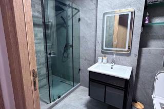 Elegant family cocoon pools & sea within walking distance - 7