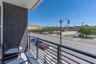 1BR Escape w Parking, Near Temple Sq & Delta Ctr - 7