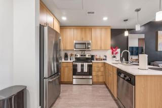 1BR Escape w Parking, Near Temple Sq & Delta Ctr - 2