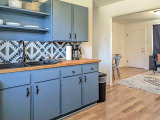 Pet-Friendly Downtown Kanab Basecamp | Hot Tub - Kanab - 3