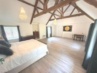 Guest Quarters at the Abbey - 3