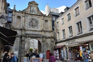 Duplex de Charme au Cœur Historique - 9