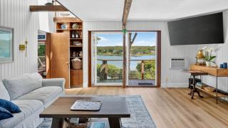 Steps to Beach: Martha's Vineyard Private Retreat! - 3
