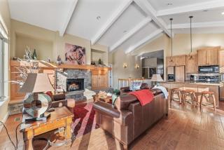 Eden Mountain Retreat House with HOA Pool Hot Tub Stunning Views - 3