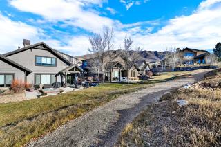 Stunning Mountain and Valley Views with Hot Tub Sleeps 16 - 6