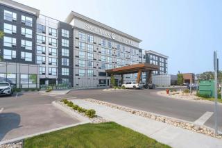 Sandman Signature Winnipeg Airport Hotel & Suites - 0