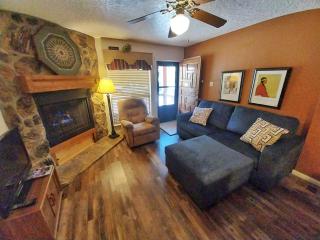 Valley Condo 107 - 8
