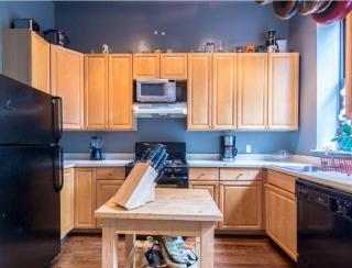 Spacious Garden Duplex 2 bdrm New York City - 8