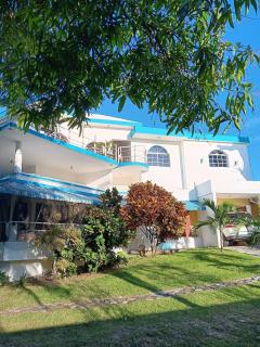 Luxurious 4-Bedroom Villa with Private Pool in Hatillo - 3