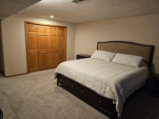 Cozy, Private room near MOA and MSP - 3
