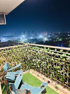 Golden Bliss studio near Expro mart, omaxe ITC building - 5