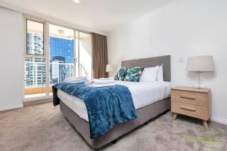 QV Stays Heart of City with Stunning Views - 8