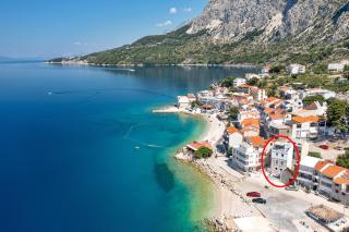 Beachfront house with hot tubDrasnice, Makarska - 25460 - 0