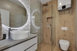Beachfront house with hot tubDrasnice, Makarska - 25460 - 2