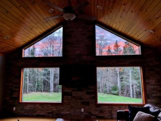 8RR Log Home w Spa Bath, Game Loft, AC, Great Yard Near Bretton Woods, Franconia Notch - 6