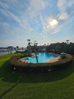 Salty Love Nest - 7
