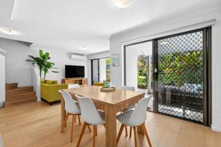 Spacious, 2 bedroom Townhouse in Noosaville Resort - 4