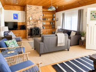 Rosemary Cottage - short walk to Gannet Beach - 7