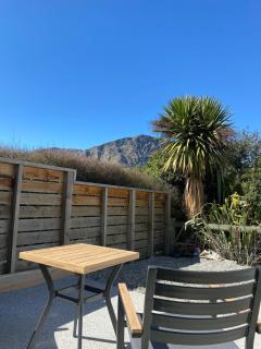 Private Ensuite at the base of Coronet Peak - 4