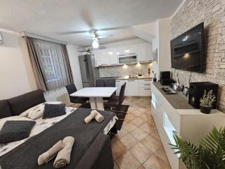 Apartments Diadora - Studio apartment Stone - 3