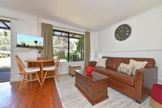 Olive Grove 1 Studio - 8