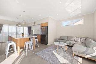 Sea Sand and Serenity at Stockton - Stunning Sophistication - 2