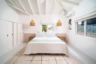 West Coast Villa Walk to Beach Private Pool - Haynes House - Saint James - 2