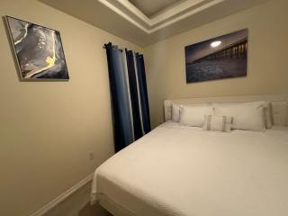 Spacious 3 Bed 2 Bath Apartment, Gated, Near Hospitals - 7