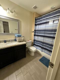 Spacious 3 Bed 2 Bath Apartment, Gated, Near Hospitals - 4