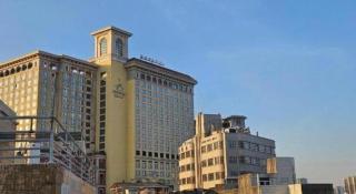 Man Va Hotel - 9