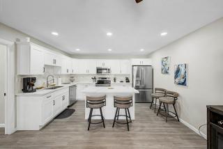 Pool & Hot Tub Access! Superstition Mtn Condo - 3