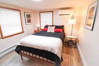 30-acre Family Farmhouse-Creek Fire Pit & Theater Near Codorus - 3