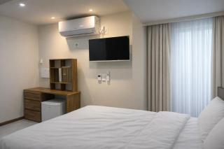 STAY HausDa Private Bathroom Queen Room All Picture Window - 8