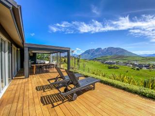 Horoeka House Stunning views and spa Pool - 1