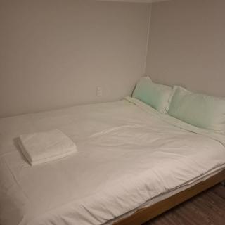2 Bedroom garden chalet - 6