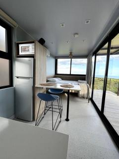 Peace & Torio #5 Ocean View + Starlink Wi-Fi - Holiday Home - 7