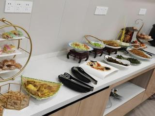 Green Tree Inn Express Jiangsu Taizhou Xinghua RT-Mart - 1