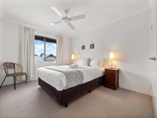 Townhouse 212 - Private - Central - Family Friendly - 8