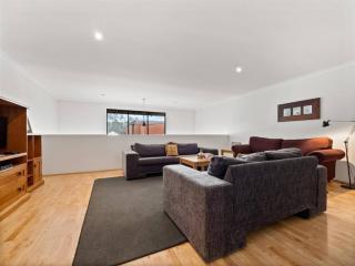 Townhouse 212 - Private - Central - Family Friendly - 1